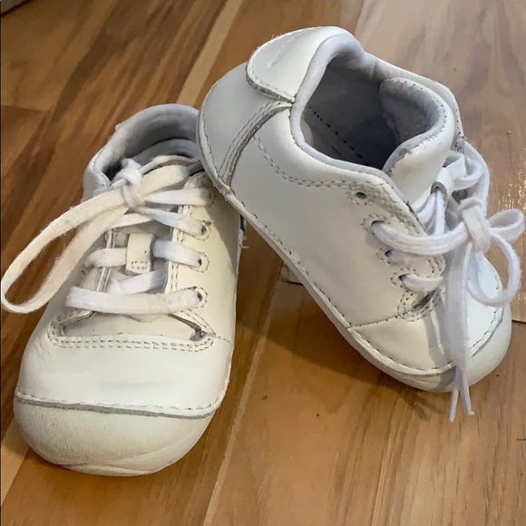 stride rite walking shoes baby